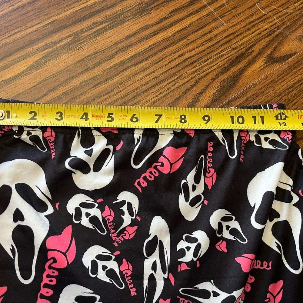 Black‎ and Pink Skull Leggings